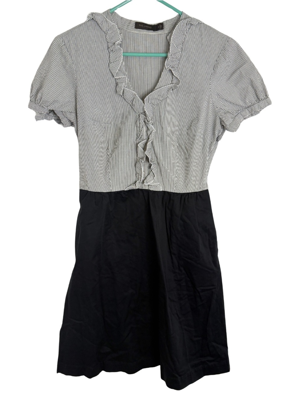 The Limited Black, Gray & White Short Sleeve Dress Size 4